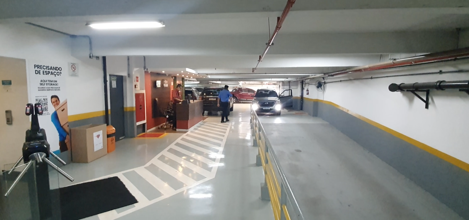 estacionamento para prédio comercial