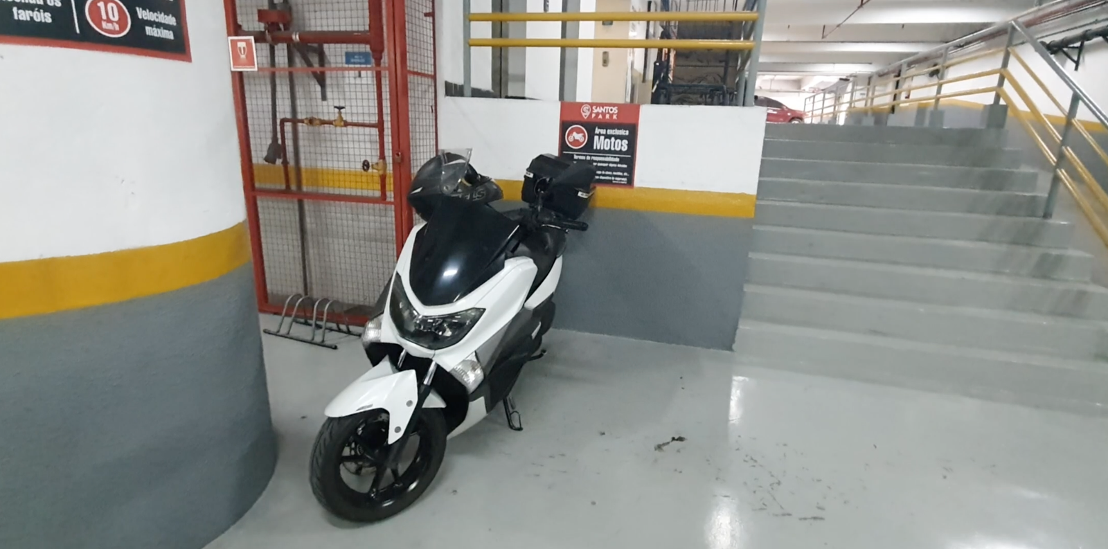 estacionamento para prédio comercial