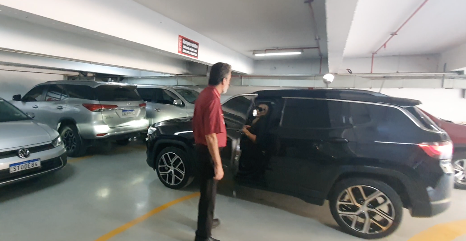 Vagas amplas e seguras